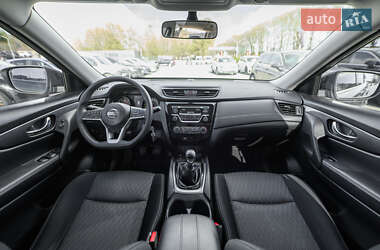 Позашляховик / Кросовер Nissan X-Trail 2021 в 