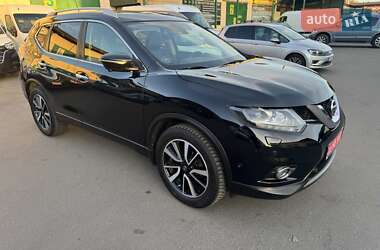 Внедорожник / Кроссовер Nissan X-Trail 2015 в 