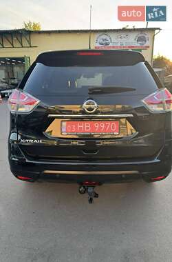 Внедорожник / Кроссовер Nissan X-Trail 2015 в 