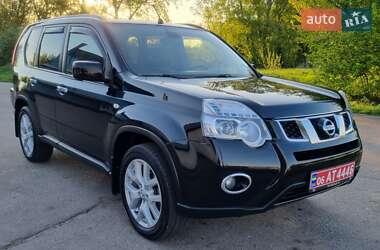 Позашляховик / Кросовер Nissan X-Trail 2012 в 