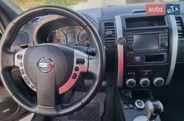 Позашляховик / Кросовер Nissan X-Trail 2012 в 