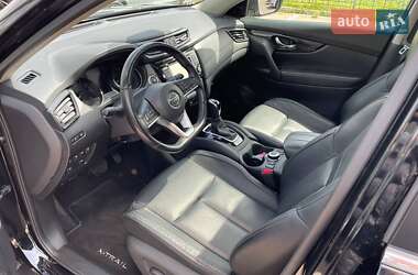 Позашляховик / Кросовер Nissan X-Trail 2021 в 