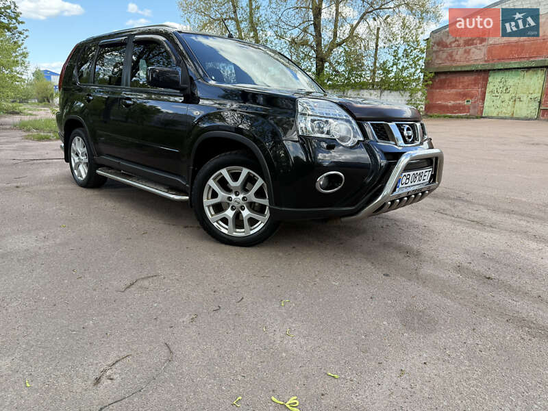 Внедорожник / Кроссовер Nissan X-Trail 2012 в 