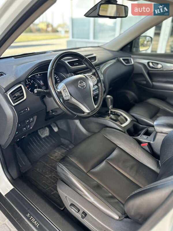 Позашляховик / Кросовер Nissan X-Trail 2015 в Самборі