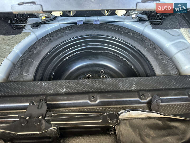 Позашляховик / Кросовер Nissan X-Trail 2015 в Самборі