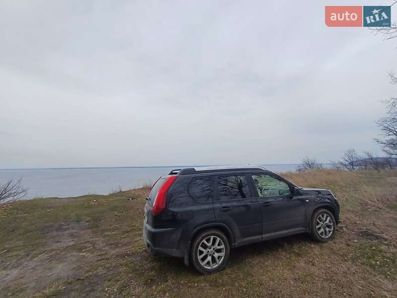 Позашляховик / Кросовер Nissan X-Trail 2012 в Києві