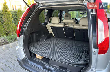 Позашляховик / Кросовер Nissan X-Trail 2011 в 