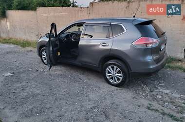 Внедорожник / Кроссовер Nissan X-Trail 2016 в 