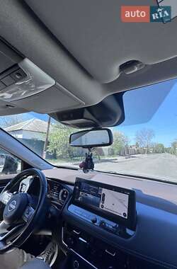 Позашляховик / Кросовер Nissan X-Trail 2022 в 