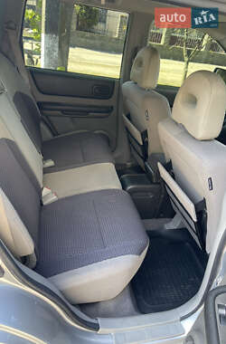 Внедорожник / Кроссовер Nissan X-Trail 2006 в 