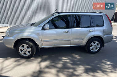 Внедорожник / Кроссовер Nissan X-Trail 2006 в 