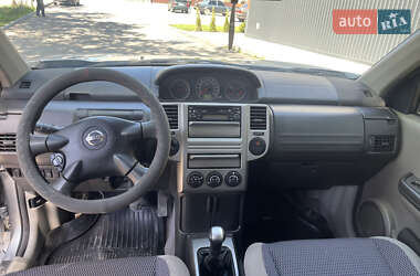 Внедорожник / Кроссовер Nissan X-Trail 2006 в 