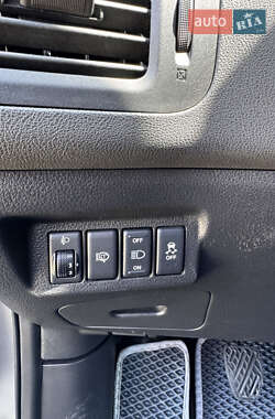 Позашляховик / Кросовер Nissan X-Trail 2011 в 