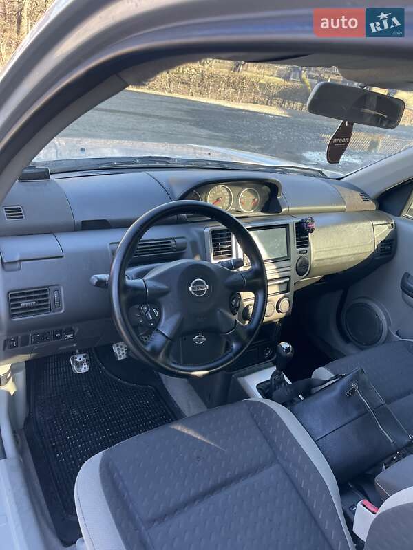 Внедорожник / Кроссовер Nissan X-Trail 2005 в Косове