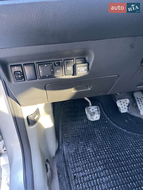Внедорожник / Кроссовер Nissan X-Trail 2005 в Косове