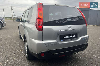 Позашляховик / Кросовер Nissan X-Trail 2010 в 