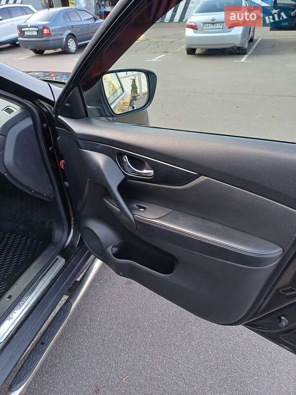 Внедорожник / Кроссовер Nissan X-Trail 2014 в Киеве фото 11 Внедорожник / Кроссовер Nissan X-Trail 2014 в Киеве