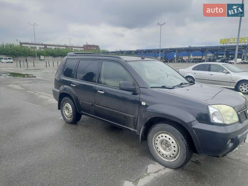 Внедорожник / Кроссовер Nissan X-Trail 2004 в Харькове