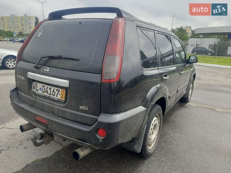 Nissan X-Trail 2004