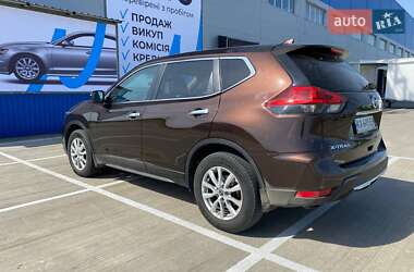 Внедорожник / Кроссовер Nissan X-Trail 2018 в 