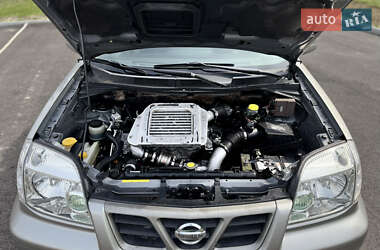 Внедорожник / Кроссовер Nissan X-Trail 2003 в 