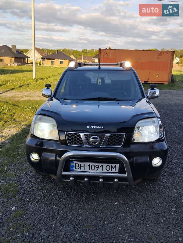 Позашляховик / Кросовер Nissan X-Trail 2005 в Луцьку