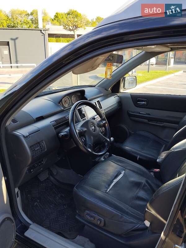 Позашляховик / Кросовер Nissan X-Trail 2005 в Луцьку