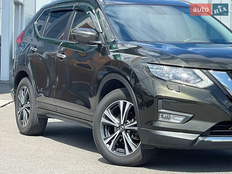 Позашляховик / Кросовер Nissan X-Trail 2019 в Києві