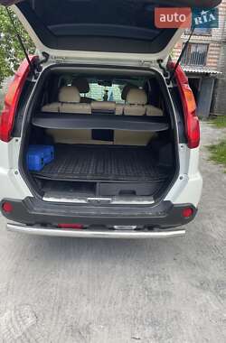 Позашляховик / Кросовер Nissan X-Trail 2008 в 