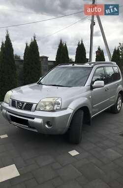 Позашляховик / Кросовер Nissan X-Trail 2005 в Сарнах