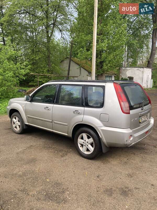 Внедорожник / Кроссовер Nissan X-Trail 2007 в Львове