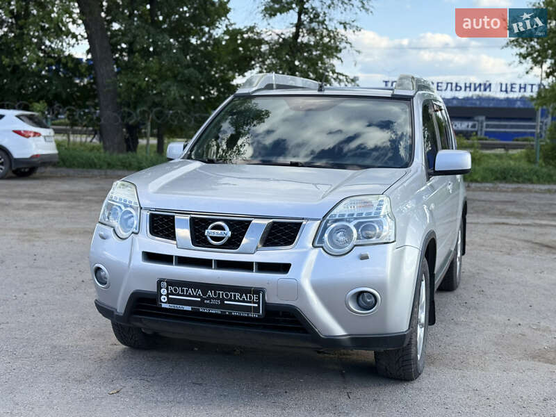 Внедорожник / Кроссовер Nissan X-Trail 2011 в Полтаве