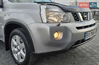 Позашляховик / Кросовер Nissan X-Trail 2010 в 