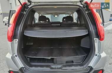 Позашляховик / Кросовер Nissan X-Trail 2010 в 