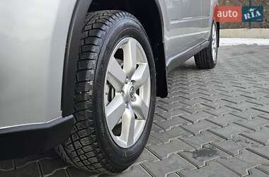 Позашляховик / Кросовер Nissan X-Trail 2010 в 
