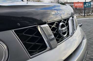 Позашляховик / Кросовер Nissan X-Trail 2010 в 