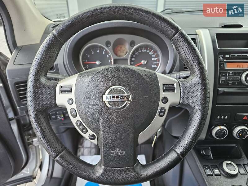 Внедорожник / Кроссовер Nissan X-Trail 2010 в Житомире