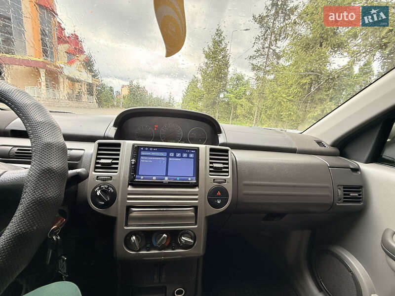 Внедорожник / Кроссовер Nissan X-Trail 2006 в Тернополе