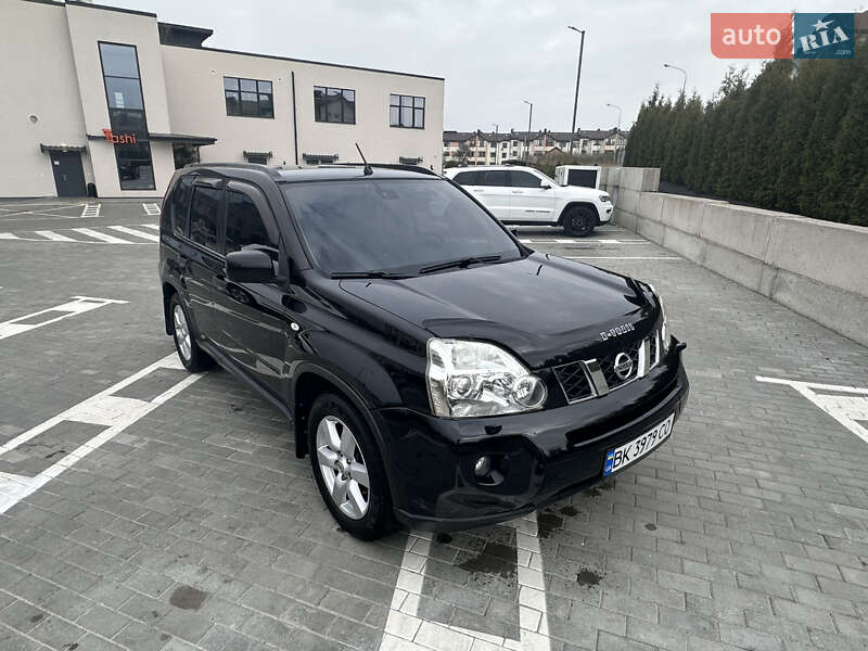 Позашляховик / Кросовер Nissan X-Trail 2007 в 