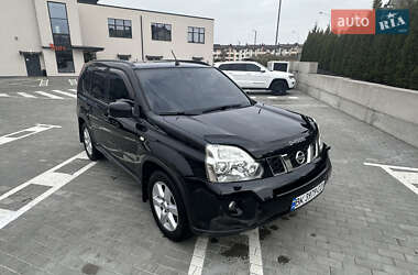 Позашляховик / Кросовер Nissan X-Trail 2007 в 