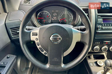 Внедорожник / Кроссовер Nissan X-Trail 2013 в 