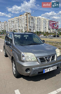 Внедорожник / Кроссовер Nissan X-Trail 2003 в Киеве