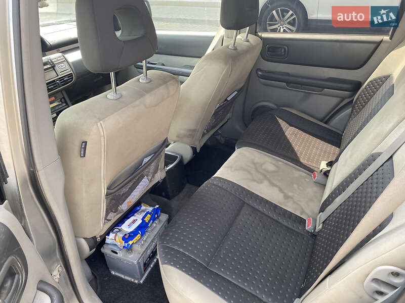 Внедорожник / Кроссовер Nissan X-Trail 2003 в Киеве фото 3 Внедорожник / Кроссовер Nissan X-Trail 2003 в Киеве