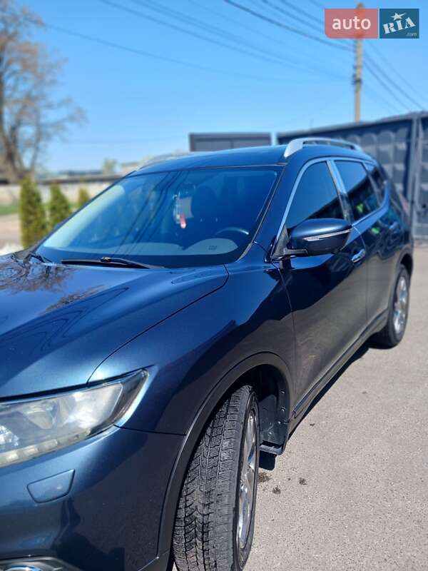 Внедорожник / Кроссовер Nissan X-Trail 2017 в 