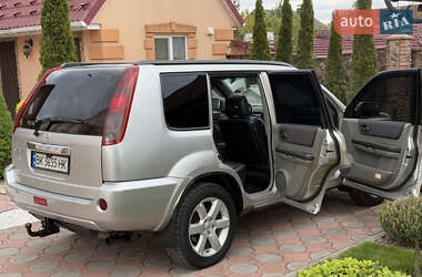 Внедорожник / Кроссовер Nissan X-Trail 2006 в 