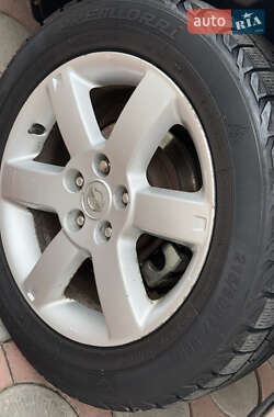 Внедорожник / Кроссовер Nissan X-Trail 2006 в 