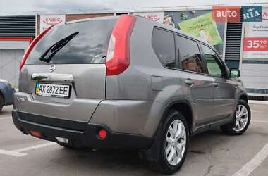 Внедорожник / Кроссовер Nissan X-Trail 2013 в 