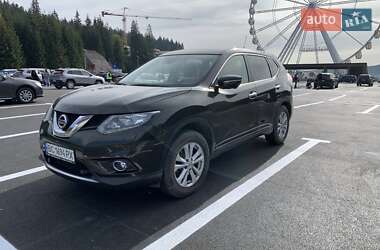 Внедорожник / Кроссовер Nissan X-Trail 2015 в 