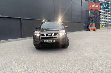 Позашляховик / Кросовер Nissan X-Trail 2011 в 