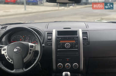 Позашляховик / Кросовер Nissan X-Trail 2011 в 